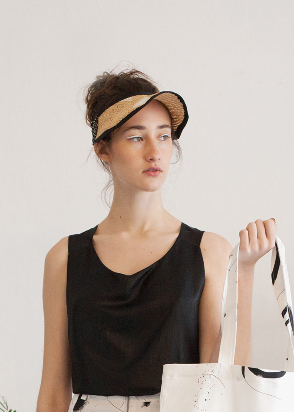 Raffia black visor
