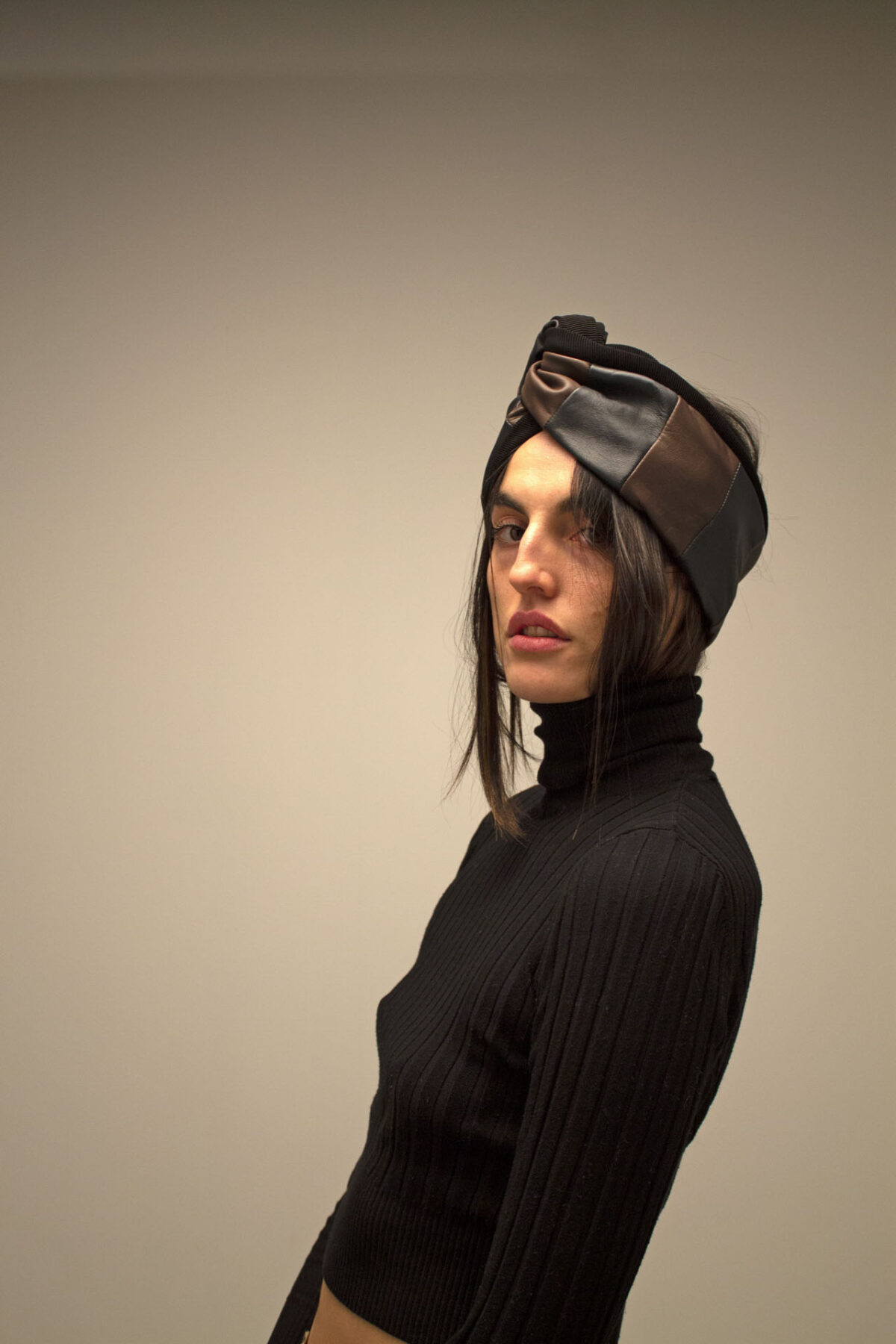 Sleek block open turban