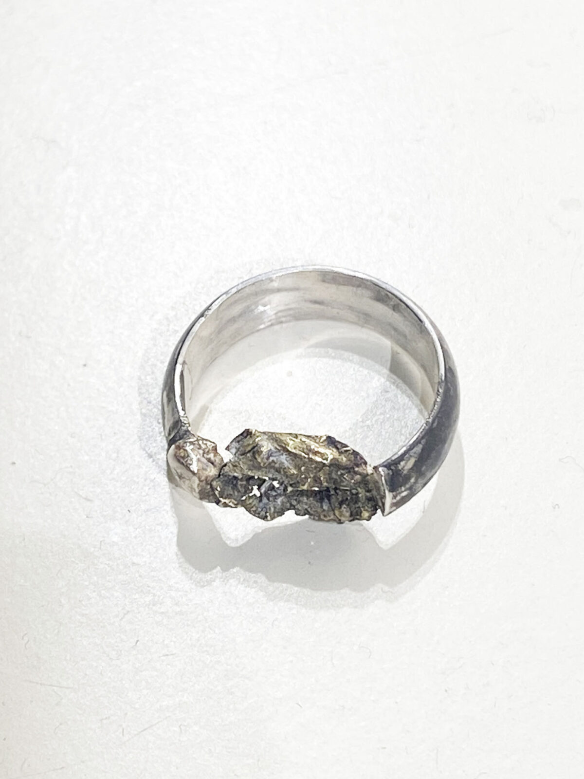 Pedra fera ringu